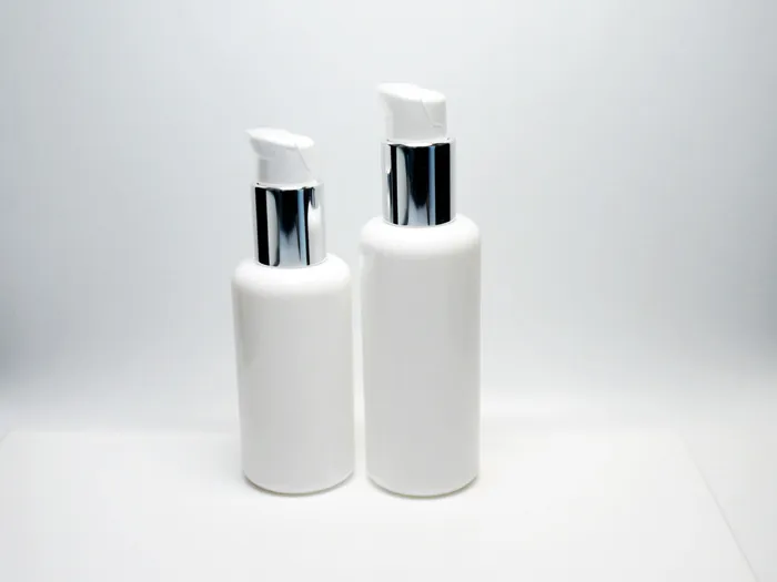Round Opal Glass Cosmetic Bottles With Pump