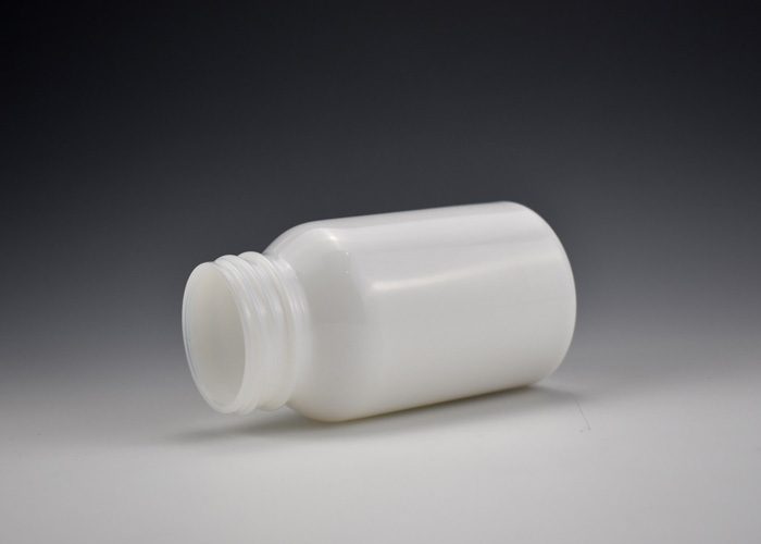 BG-B445-120ml-empty-milk-glass-bottles-for-capsule-supplement-and-liquid-medicine empty glass bottles for supplement products