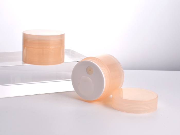 wholesale and custom airless cosmetic jars
