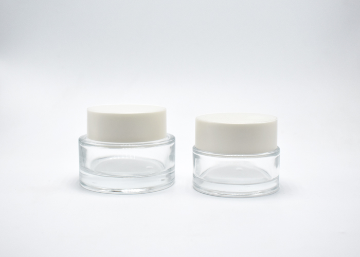 30&50ml flint glass jar available in bulk odering made with recycable material