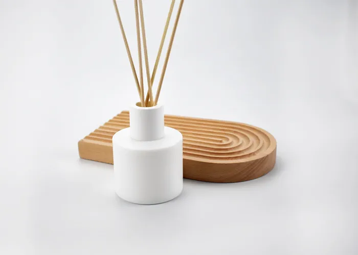 100ml Opal Glass Aroma Bottles & Reed Diffuser Sticks