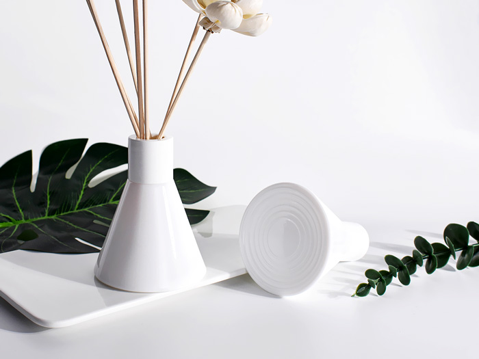 Cone-shaped Opal Glass Diffuser Bottles For Wholesale Custom