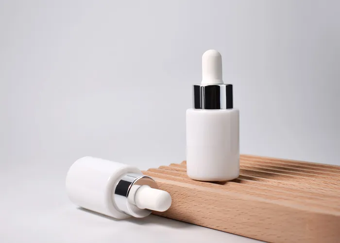Opal White Glass Dropper Bottles For Beauty 15ml