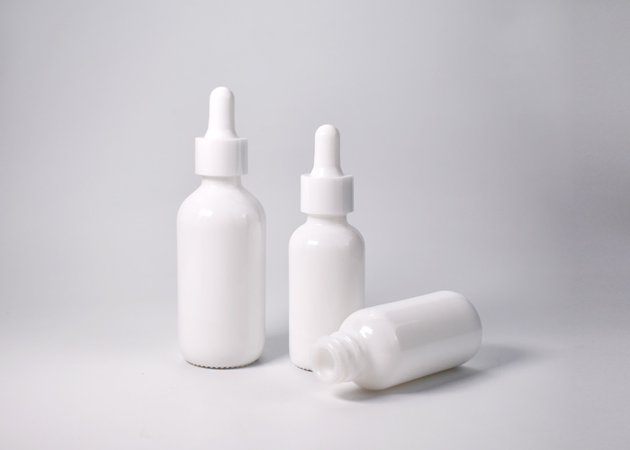 classic opal glass boston round bottles in two volumes