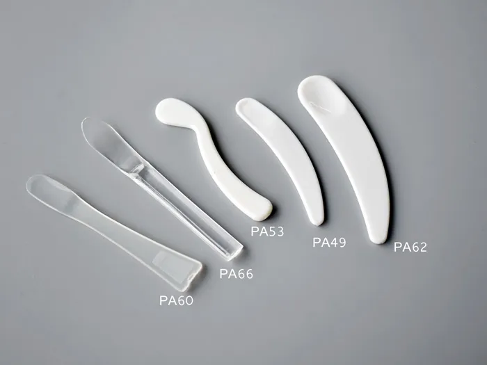 Mini Plastic Cosmetic Applicator For Face Cream Eye Cream