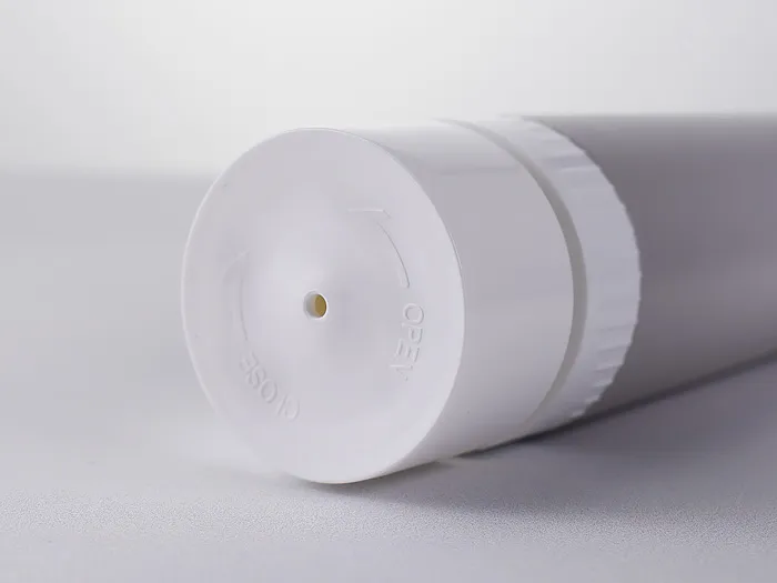 Plastic Twist Top Cosmetic Bottle Squeezable Container HDPE 250ml