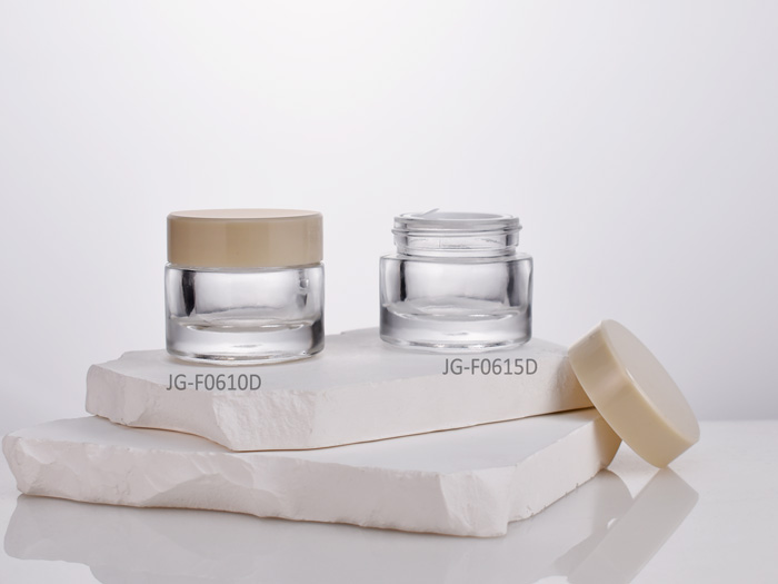 Thick base premium glass jars 10ml and 15ml with PP cap as high-end cosmetic packaging for wholesale and customizable
