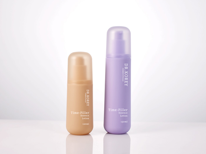 sleek PP airless bottle with pump and cap, as premium skincare packaging for eco-conscious brand to wholesale and custom packaging for cosmetic formulas